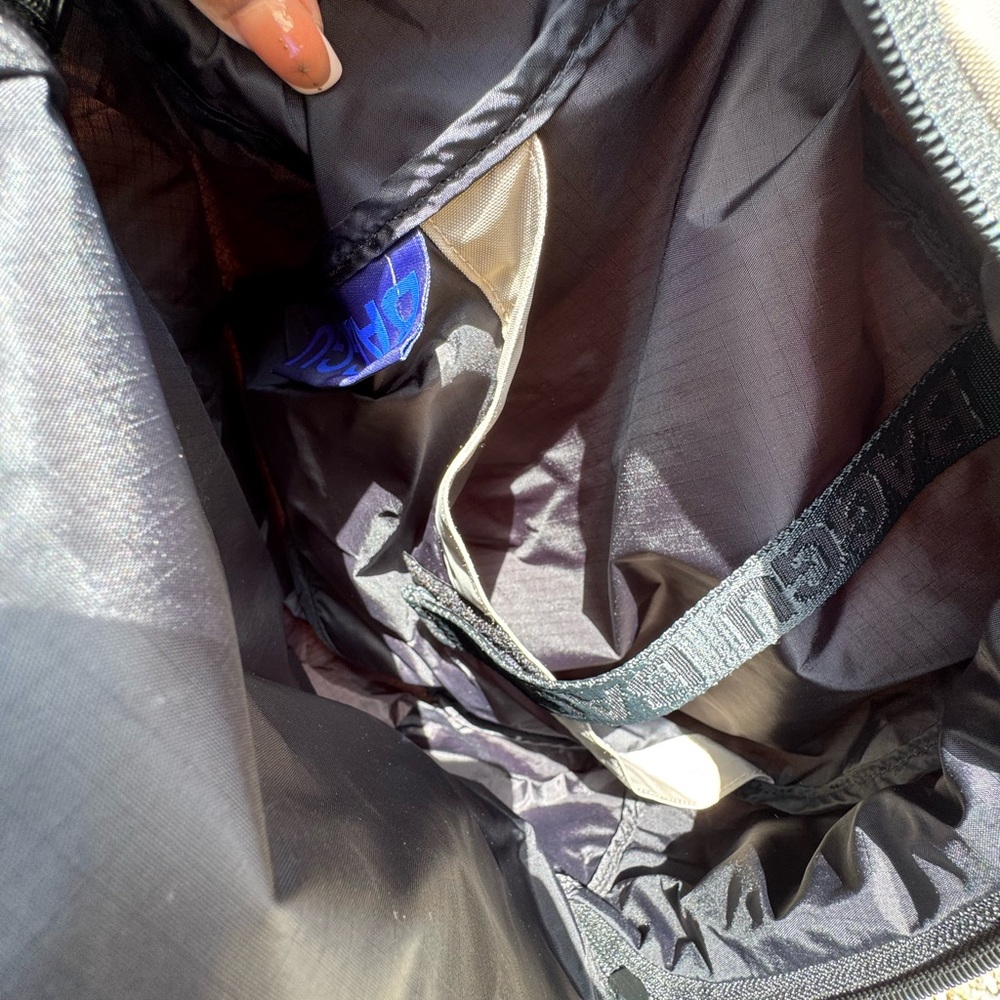 Baggu Stylish Beige Backpack - Picture 3 of 3